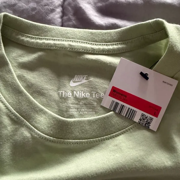 Nike Women’s Long Sleeve Shirt - Image 2