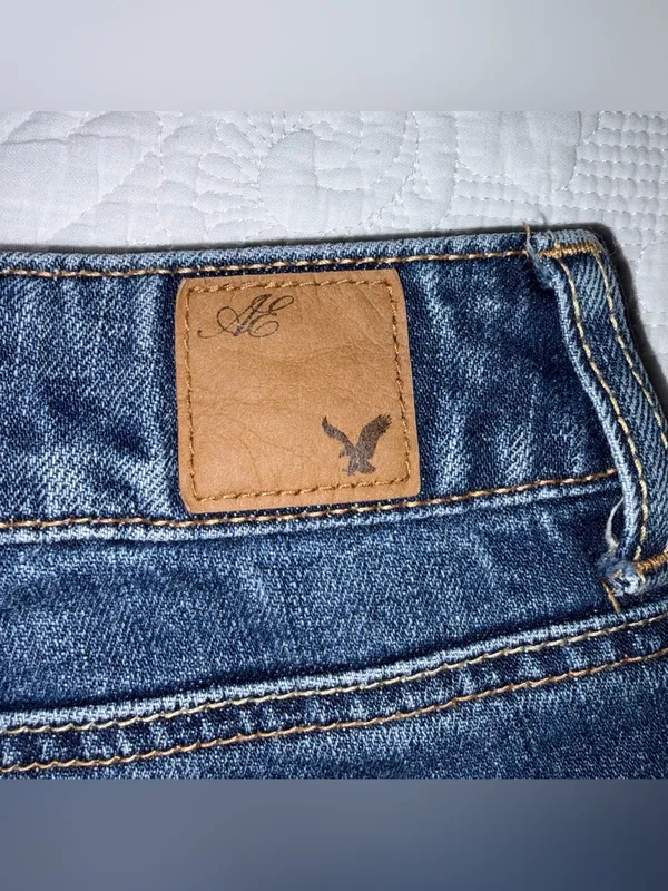 American Eagle Y2K Cut-Off Jean Shorts. Size: 12. Medium Wash. - Image 4