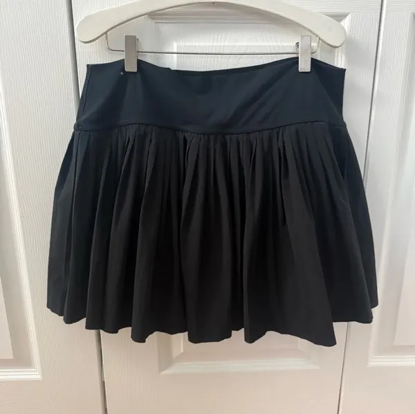 Aerie Offline Real Me Aces Tennis Skort in Black - Image 3