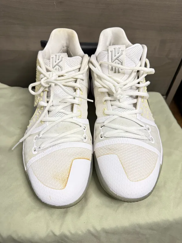 Nike Kyrie 3 Sneakers Men’s Shoes Size 10 - Image 3