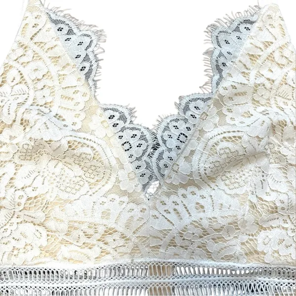 superdown Revolve remi lace mini dress size small - Image 5