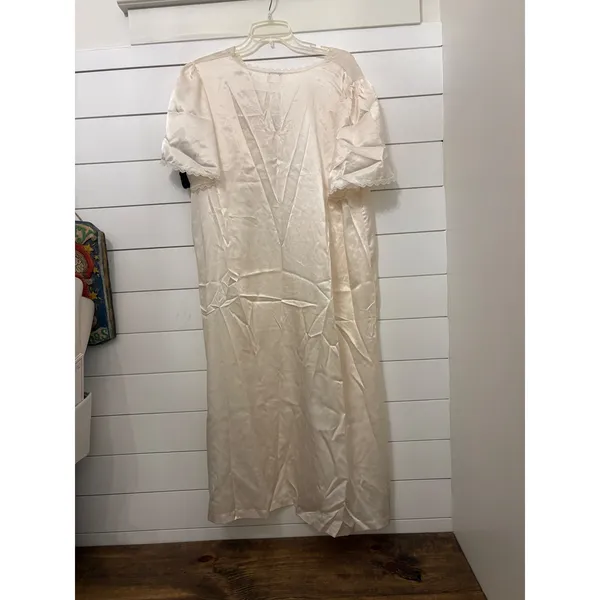 Barbizon Vintage Pale Cream Floral Embroidered‎ Elegant Lace Trim Long Robe 1X - Image 6