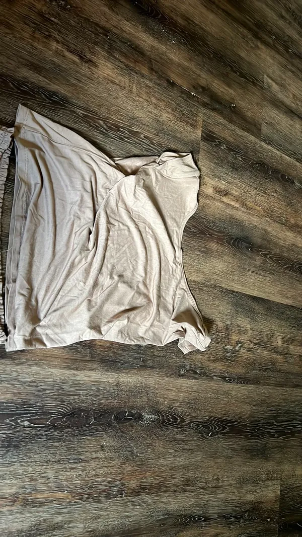 HYFVE tan shorts and tank top - Image 3
