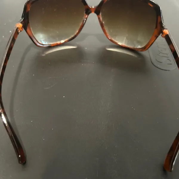 Tortoise Shell Sunglasses Brown - Image 7
