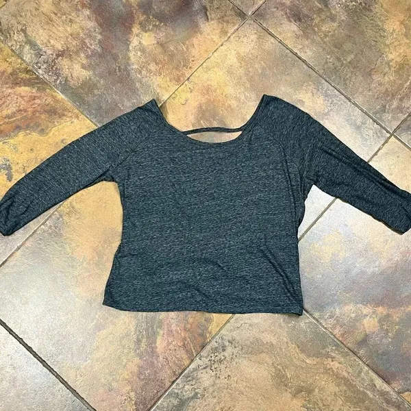 American Eagle Outfitters Women’s Gray 3/4 Sleeve Wrap Back Top Large - Image 4
