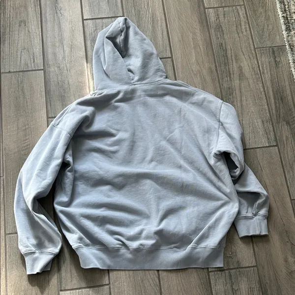 Brandy Melville Light Gray Hoodie - Image 5