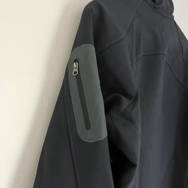REI Women’s Softshell Fleece Lined Full Zip Hiking Jacket Black Size Medium - Image 7