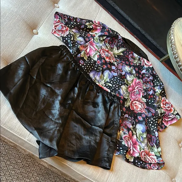 NWT Victoria’s Secret Gold Label Deadstock Two Piece Pajama Set Size Medium - Image 10