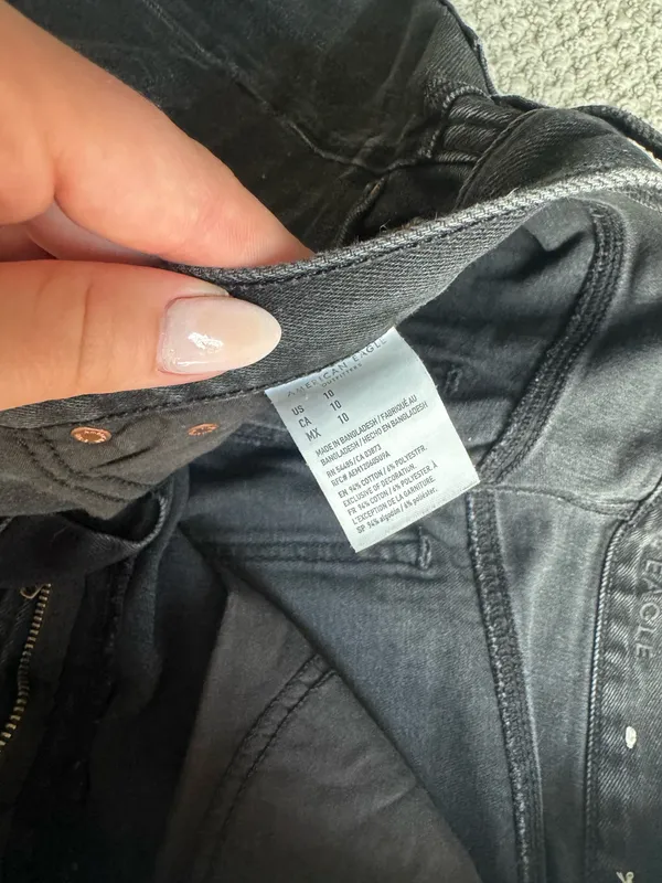 American Eagle Outfitters Jean Shorts - Image 3