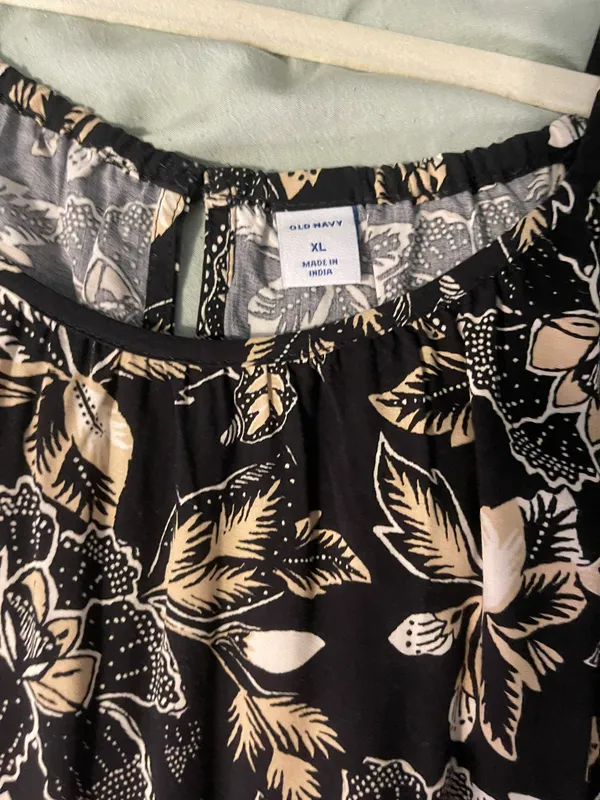Old Navy Floral Romper - Image 2