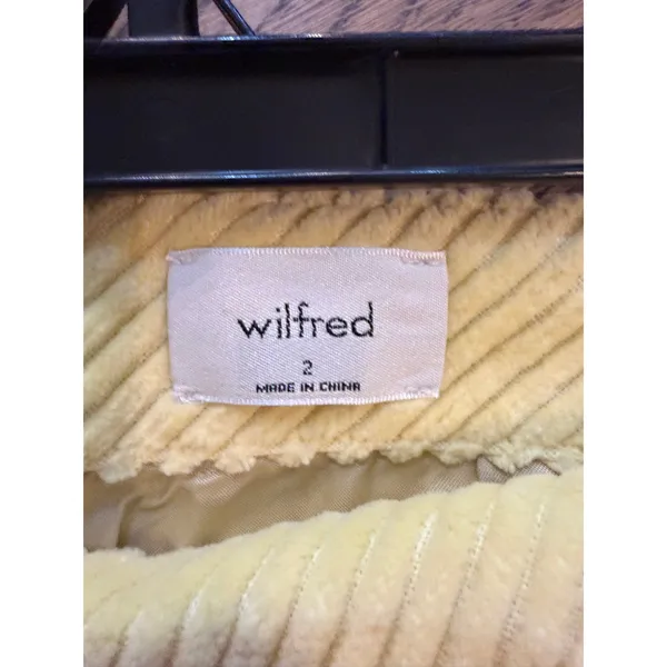 NWT Aritzia Butter Yellow Mini Skirt Size 2 - Image 3