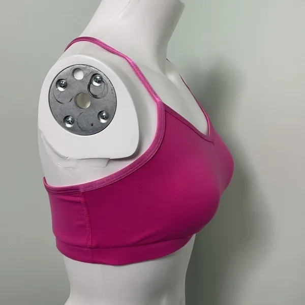 Alo pink twist back sports bra medium - Image 4