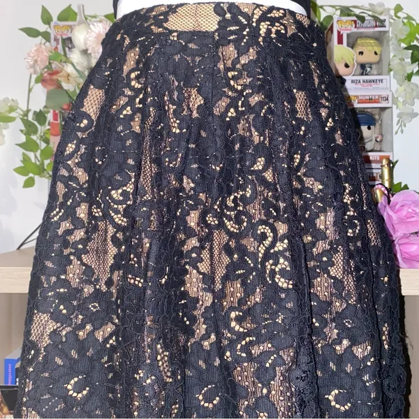 Michael Michael Kors dark academia whimsical gothic lace floral midi skirt - Image 4