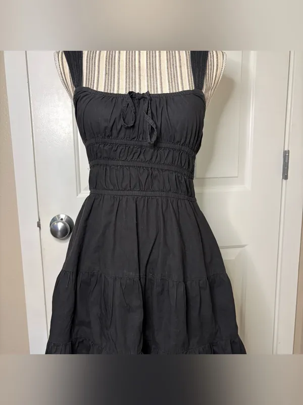 sunday best Aritzia martine poplin dress black dark coquette quiet luxury sm - Image 4