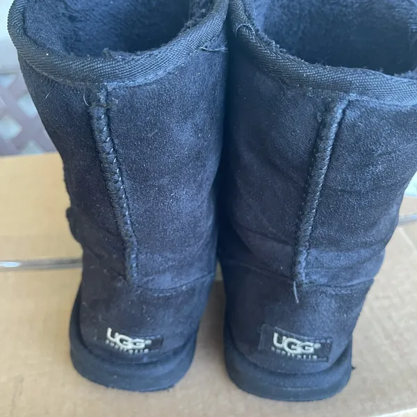 UGG classic short boots for women - Image 4