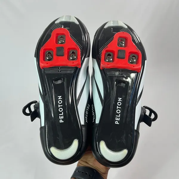 Peloton Cycling Shoes Unisex Size 40 Black Red Hook Loop Ratchet Buckle Cleats - Image 6