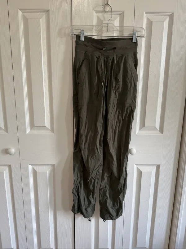 Lululemon Dance Studio Mid-Rise Pant *Full Length Army Green Size 0 - Image 5
