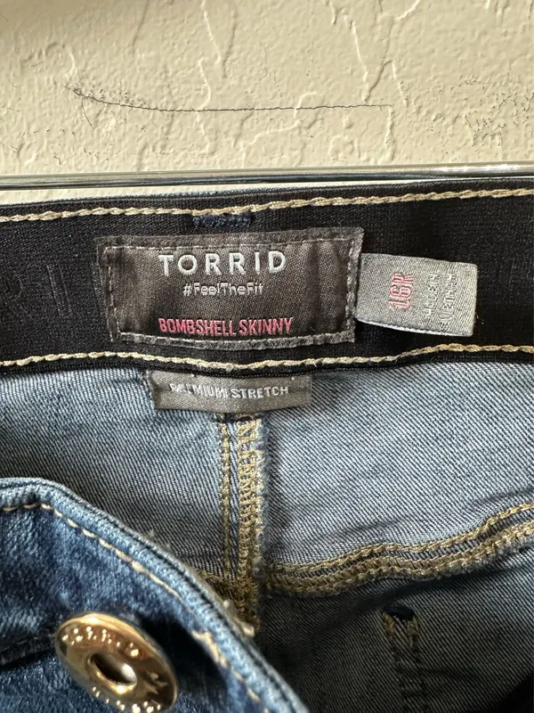 Torrid jeans size 16R - Image 4