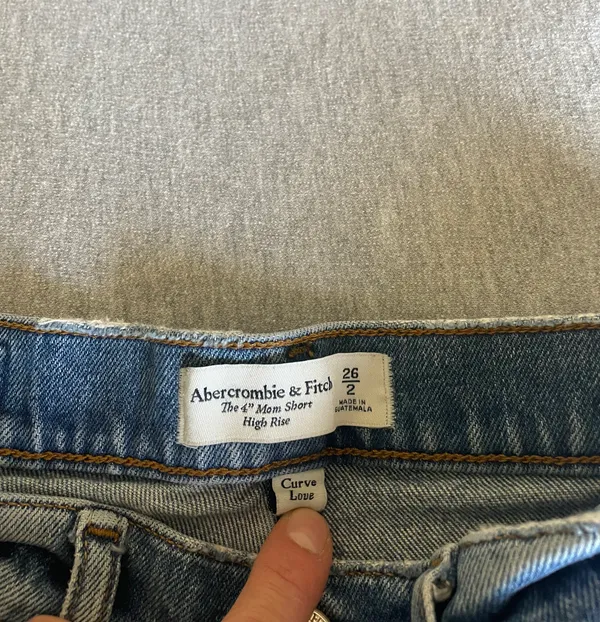 Abercrombie Curve Love High Rise Mom Short - Image 3