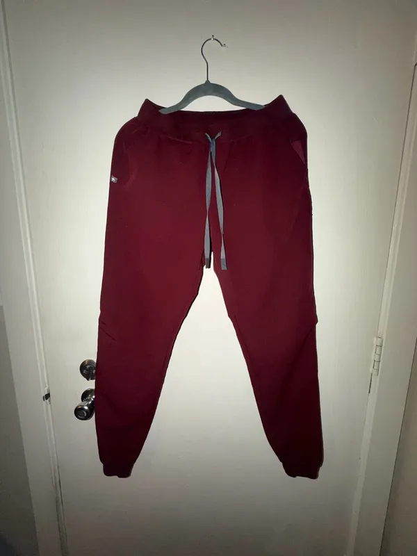 FIGS Scrubs - Image 3