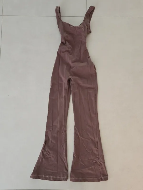 Amazon New Women’s Sleeveless Wide-Leg Jumpsuit in Dusty Mauve Size XS - Image 2