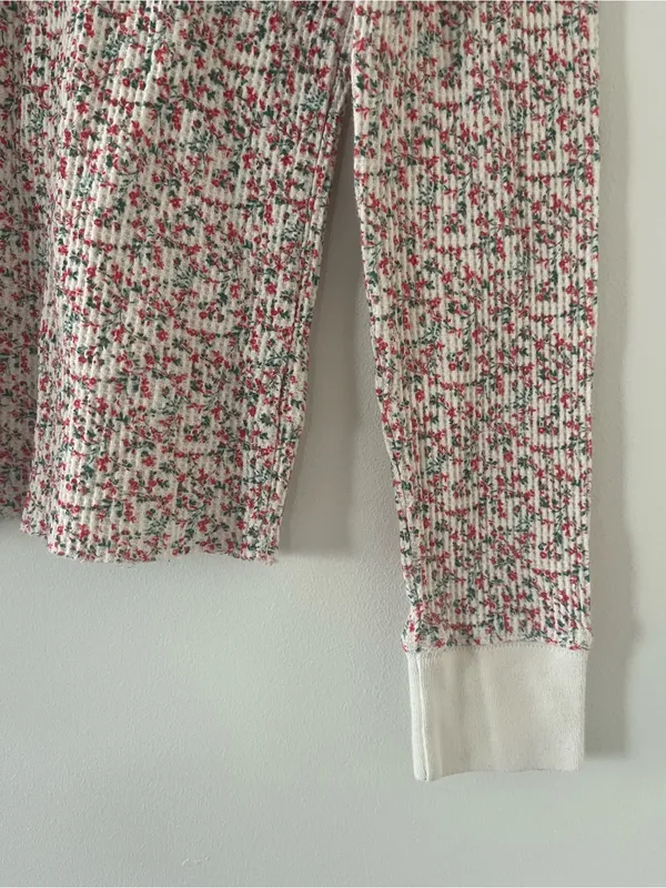 American Eagle Red White Ditsy Floral Waffle Knit Thermal Long Sleeve Top Small - Image 2