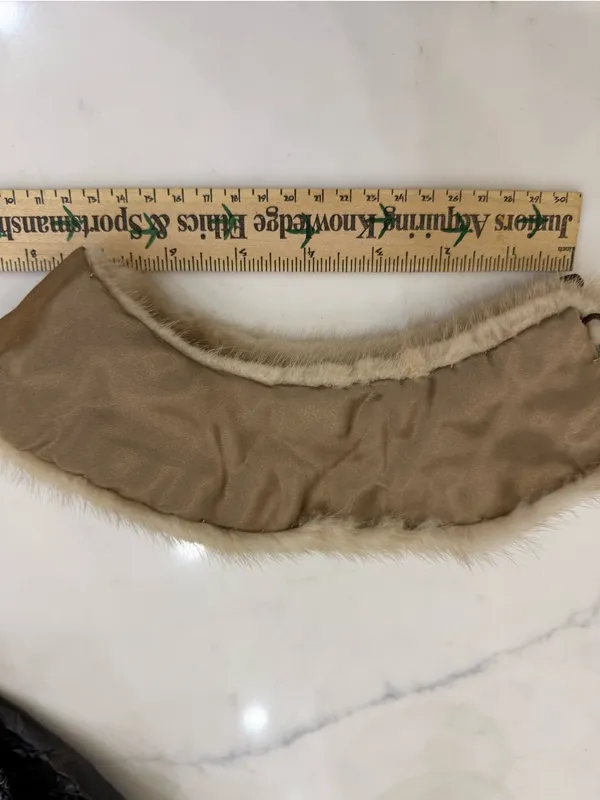 VINTAGE‎ Cream MINK FUR COLLAR ~ SATIN LINED - Image 6
