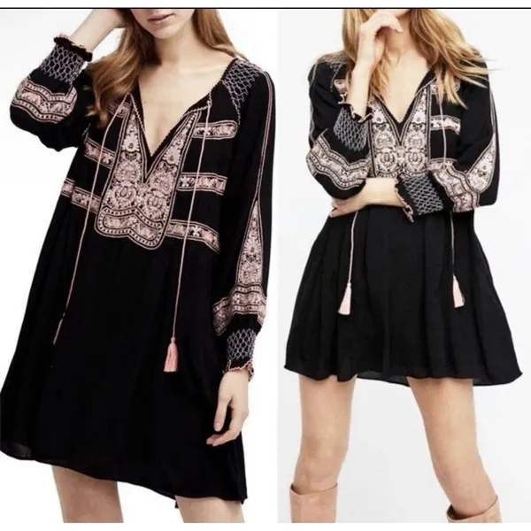 Free People Wind Willow Bohemian Peasant Mini Dress Size Large Navy Embroidered - Image 2