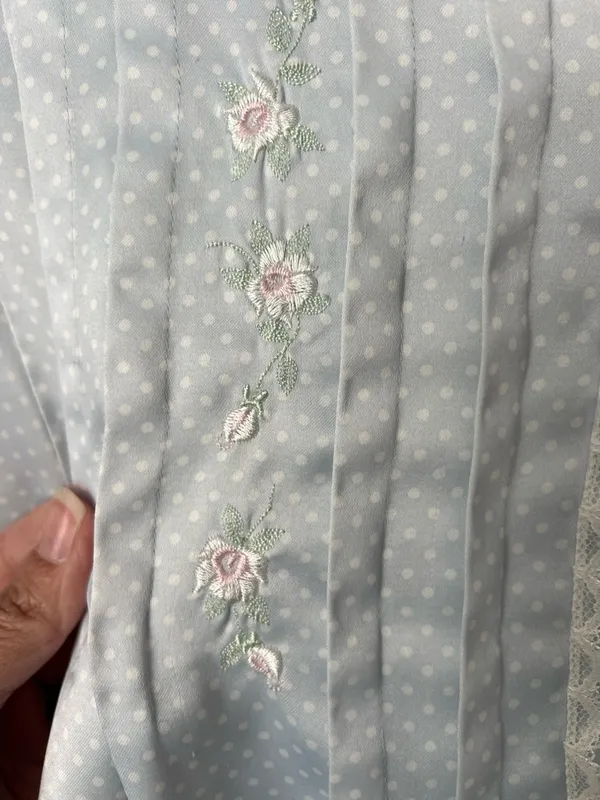 Vtg Aria nightgown light blue with delicate embroidered classic feminine 💙 - Image 5