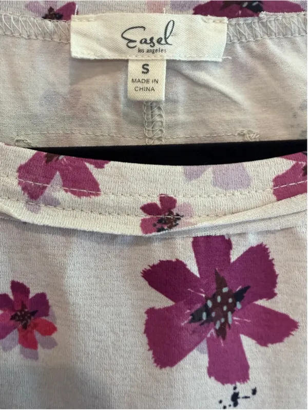 Easel Floral Print Bubble Sleeve Top in Lilac Size S - Image 7