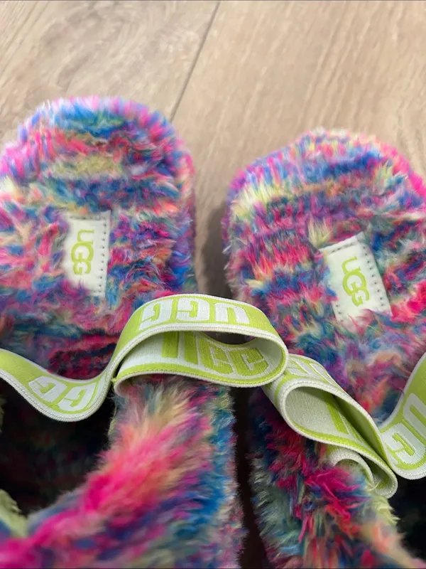 UGG fluff yeah pixelate slippers, Rainbow, Size 9-9.5, Preowned Great - Image 8