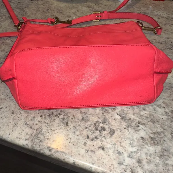 Fossil‎ Crossbody Bag bright Pink Leather Adjustable Strap Key Accent - Image 9