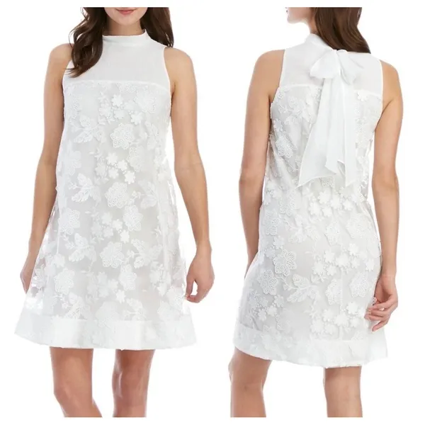 Robbie Bee Signature White Floral Lace Shift Dress Size Medium Bow Back‎ - Image 2