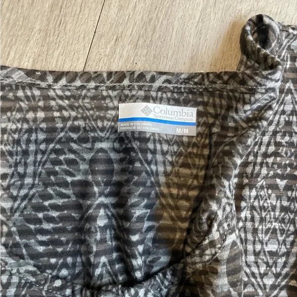 Columbia  Patterned Women's Top - Image 2