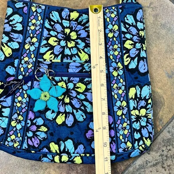 Vera Bradley Crossbody Hipster Floral Purse - Image 7