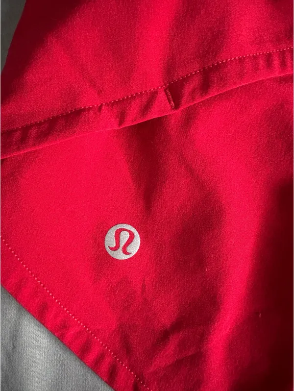 Lululemon Speed Up Shorts 2.5" High-Rise - Image 3