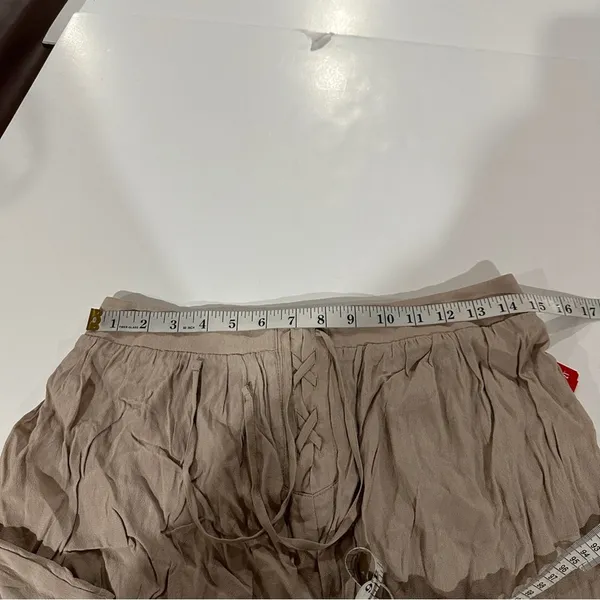 Forever 21 Taupe Beige High Rise‎ Lace Up Short Shorts Size L - Image 7