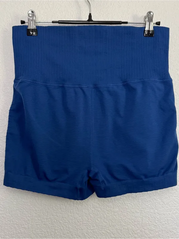 Free People Movement Good Karma Blue Shorts Large - Image 3