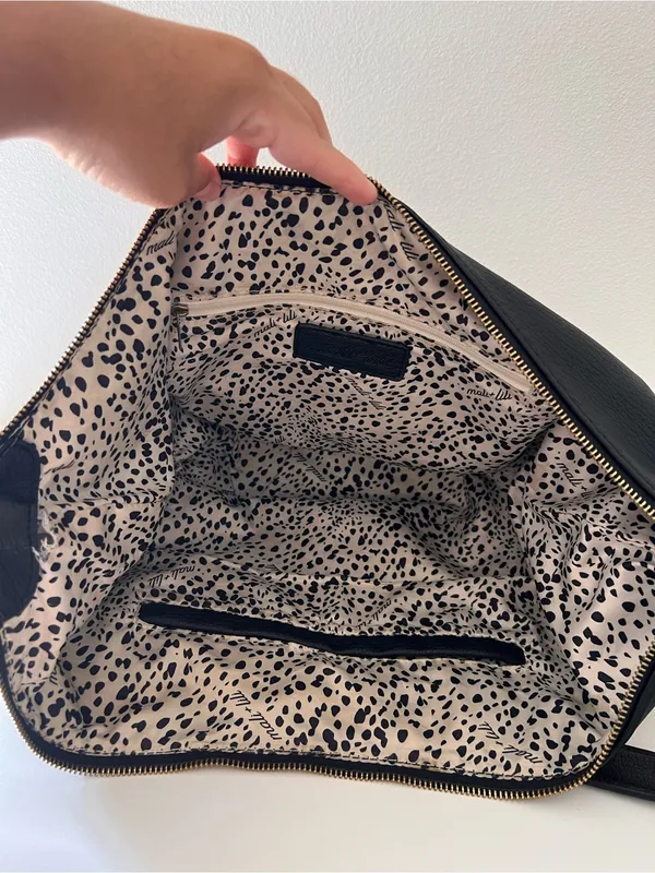 Mali + Lili Black Half Moon Sling Bag - Image 7