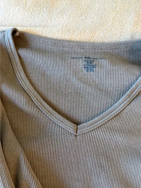Brandy Melville Grey Long Sleeve - Image 2
