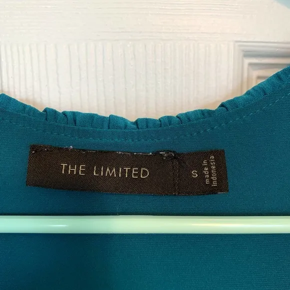 The Limited Women's Size Small Teal Ruffled‎ Neck Sleeveless Top - Image 3