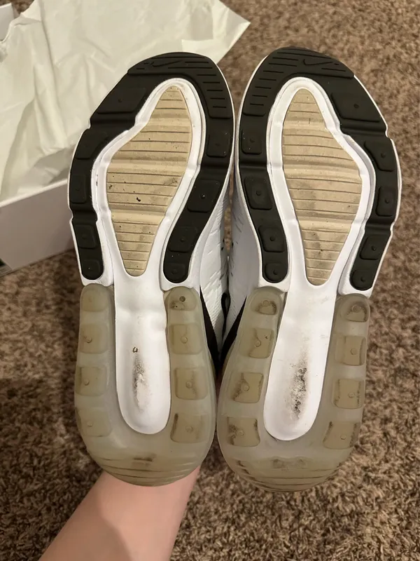 Women’s Nike Air Max 270 Shoes - Image 7