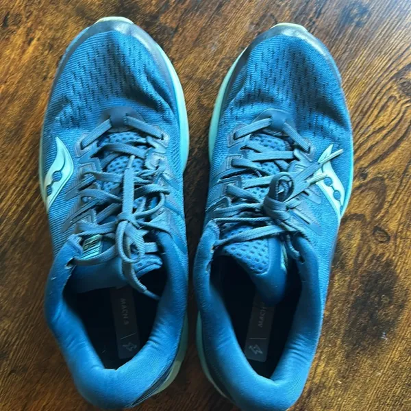 Saucony Everun size 8.5 - Image 5