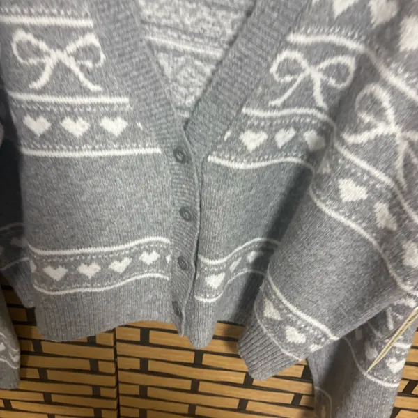 No Boundaries Gray Bow Print Button Front Cardigan‎ Size Medium - Image 3
