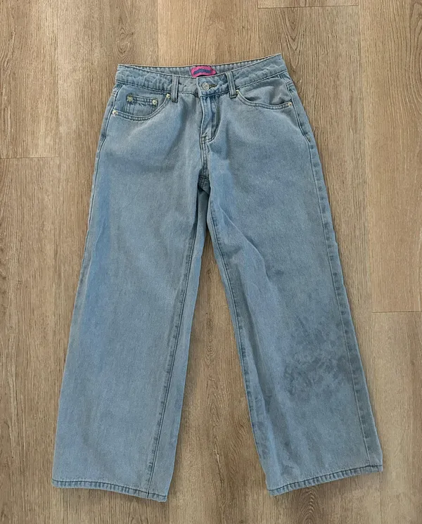 Low Rise Jeans - Image 3