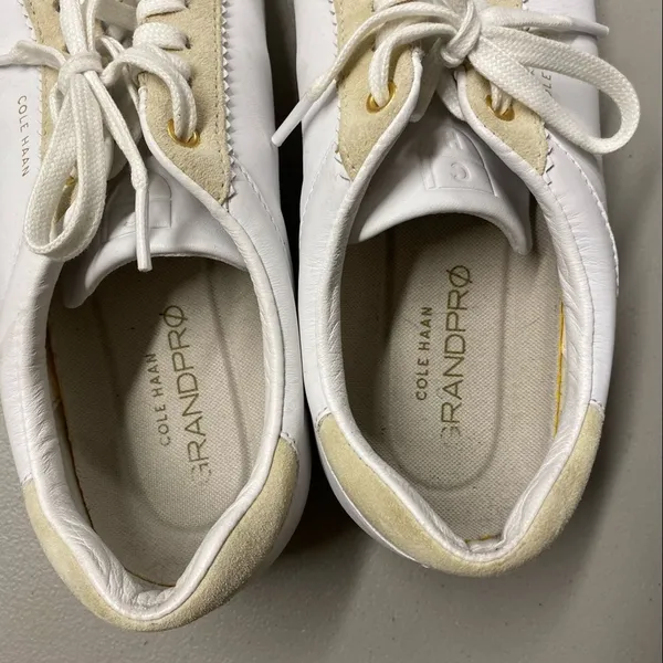 Cole Haan Grandpro Sneaker Shoe Leather Lace Up Turf White Womens Size 9.5 - Image 2