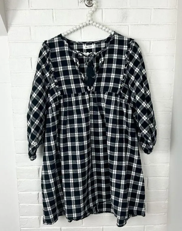 Day & Moon Red Dress Boutique Pinky Promise Black Plaid Dress Size L - Image 2