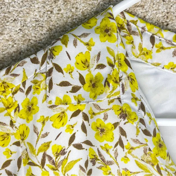 Imperfect yellow floral pocket dress vneck pointed collar lined‎ bright bohemian - Image 8