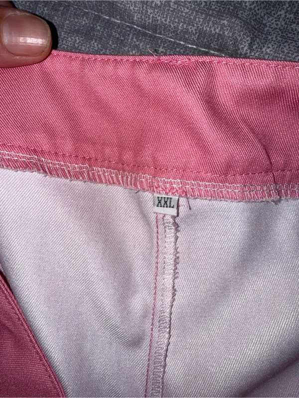 SHEIN woman’s Pink Ruffle Hem Capri Pants - Image 5