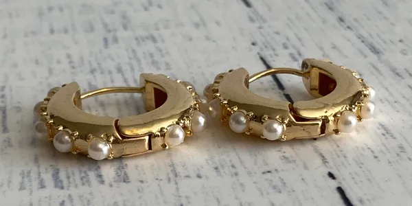 Boutique Pearl Gold Hoop Earrings - Image 2